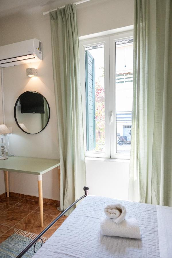 Sunny Yard Apartments Poros Town ภายนอก รูปภาพ